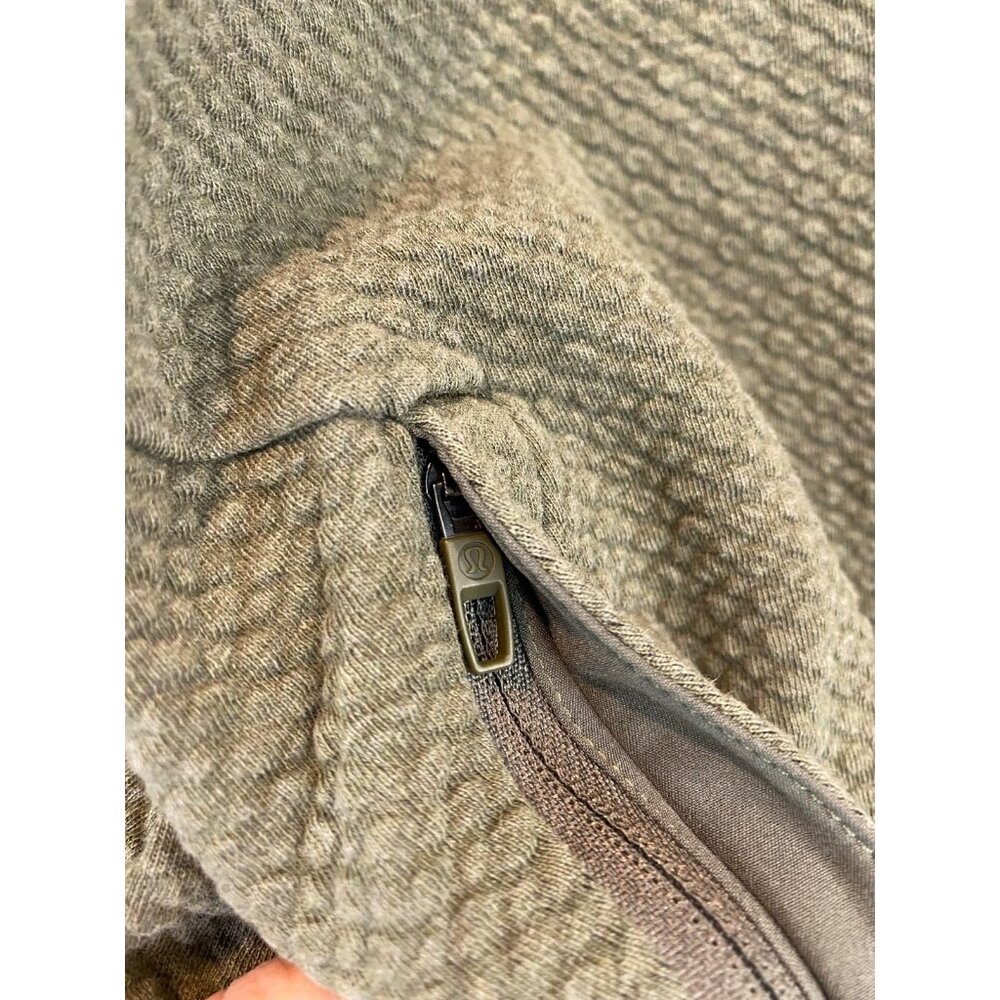 Lululemon Men's Textured Double Knit Cotton Hoodie Size Medium Heathered Olive - Picture 7 of 8